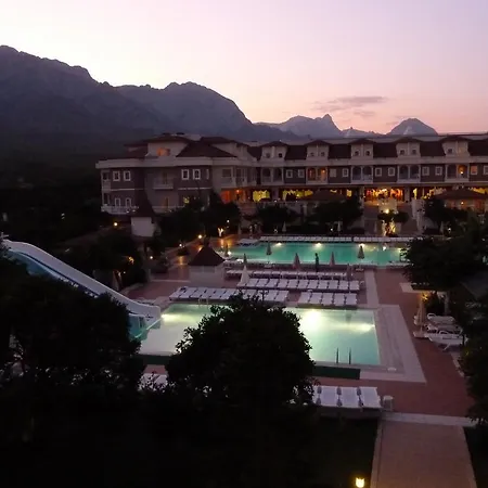 リゾート Garden Bergamot 4*