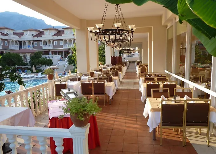 Garden Bergamot Resort 4*